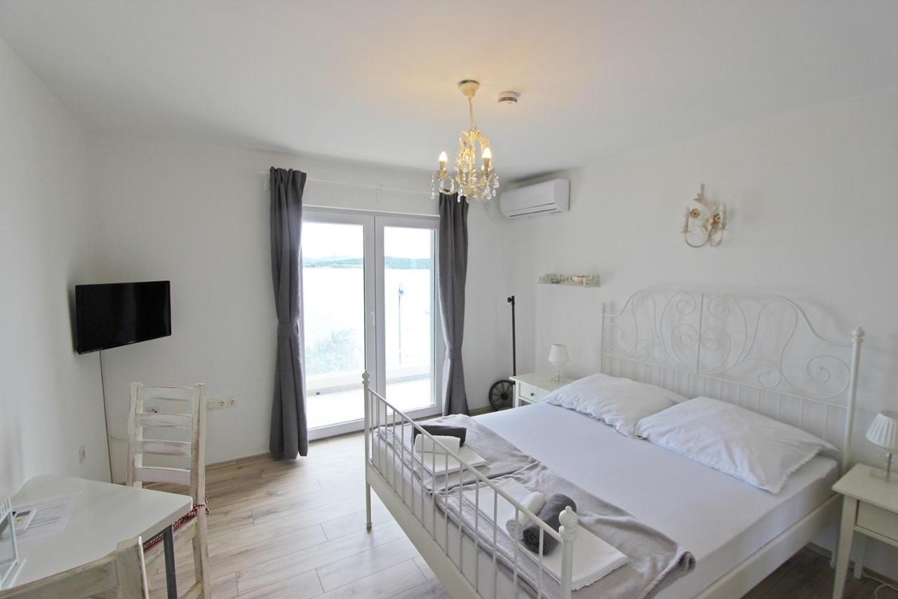 Villa Danica Murter Бетина Екстер'єр фото