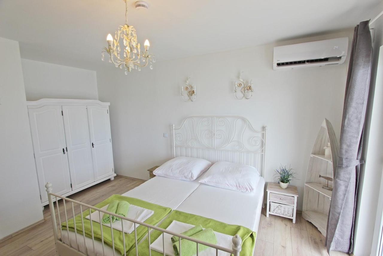 Villa Danica Murter Бетина Екстер'єр фото